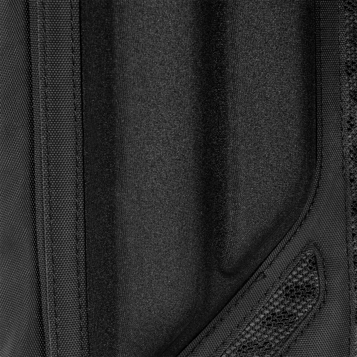 paragon-hydration-pack-p8 Paragon_Black_Texture.png
