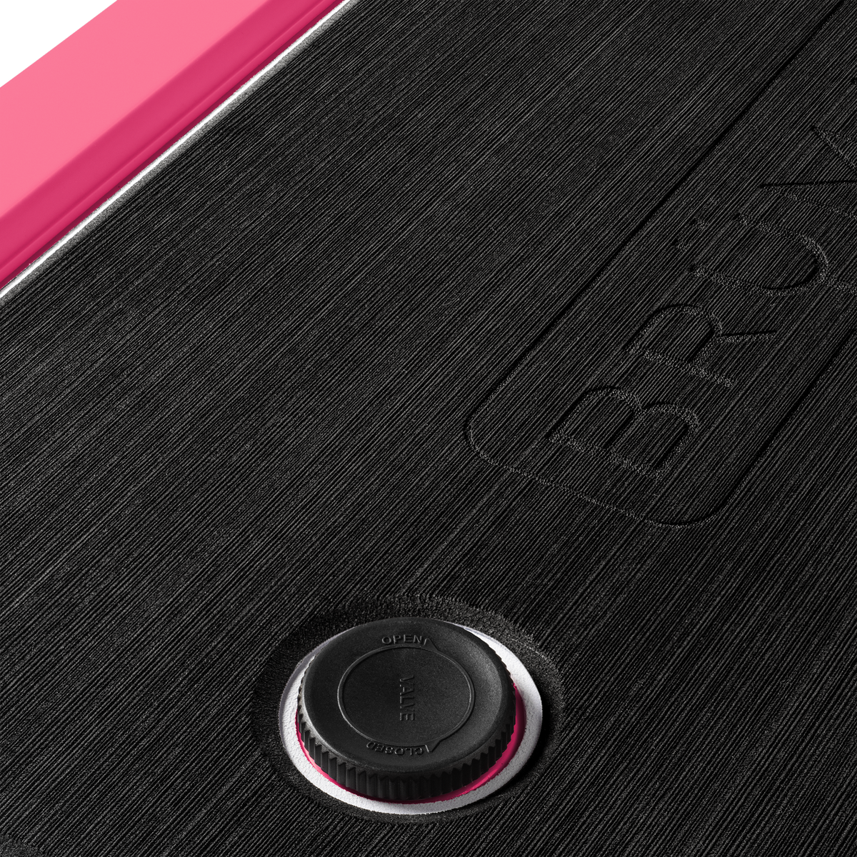 brutank-g1 brutank-55qt-neonpink-vent.png