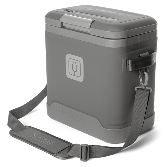 magpack-18-can-g1 magpack_18_graphite_front_strap.png
